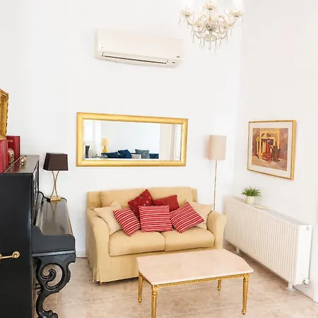 Elysian Crest Maisonette דירה
