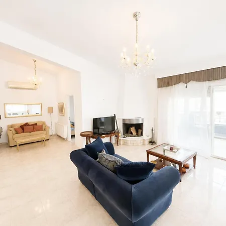 Elysian Crest Maisonette *